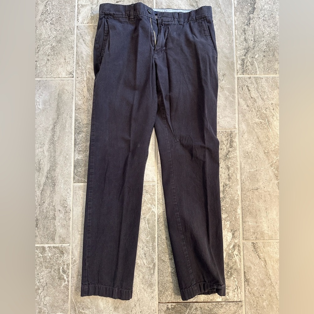 Tommy Hilfiger Pants (GUC)
Size 32/34